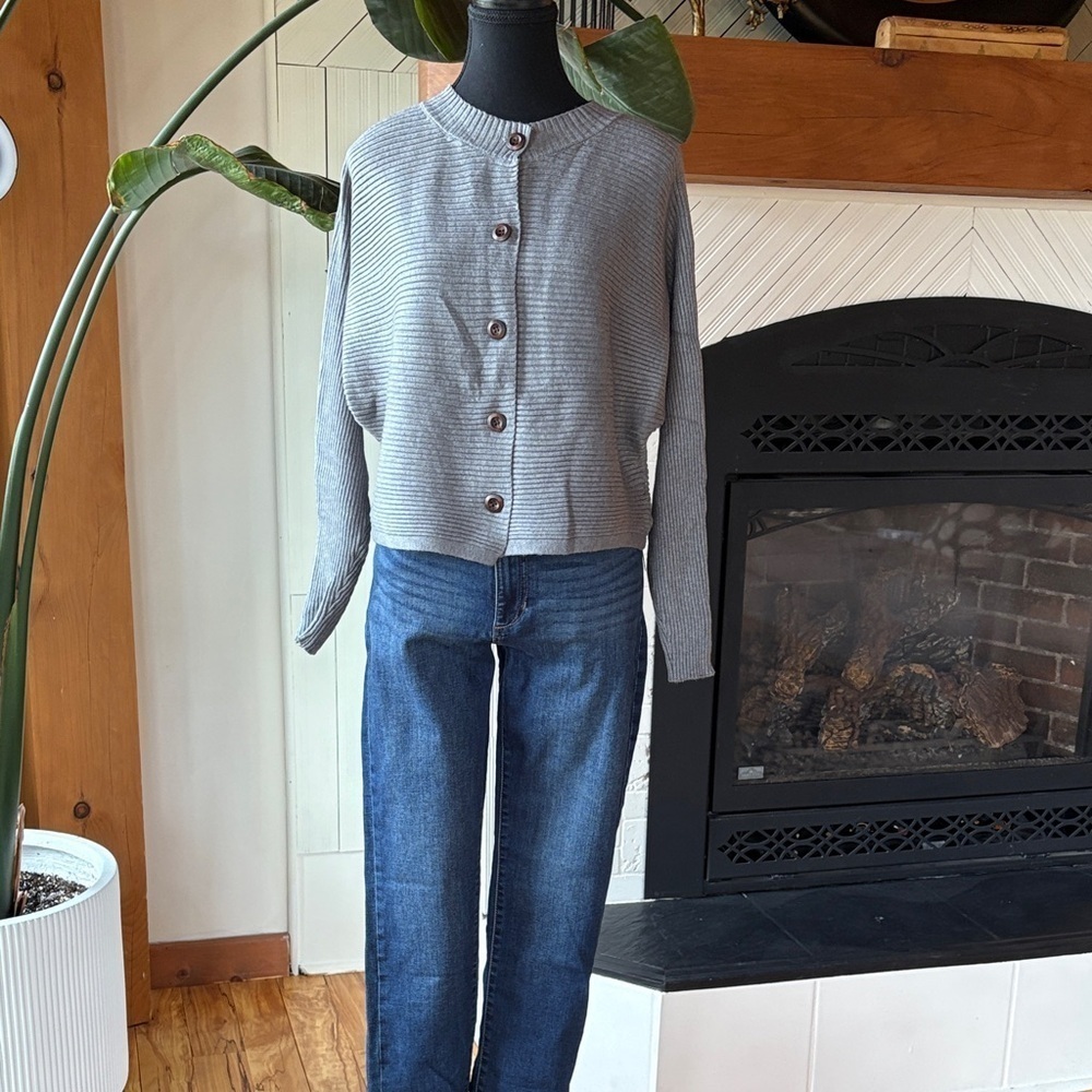 Batwing sweater - Picture 9 of 11